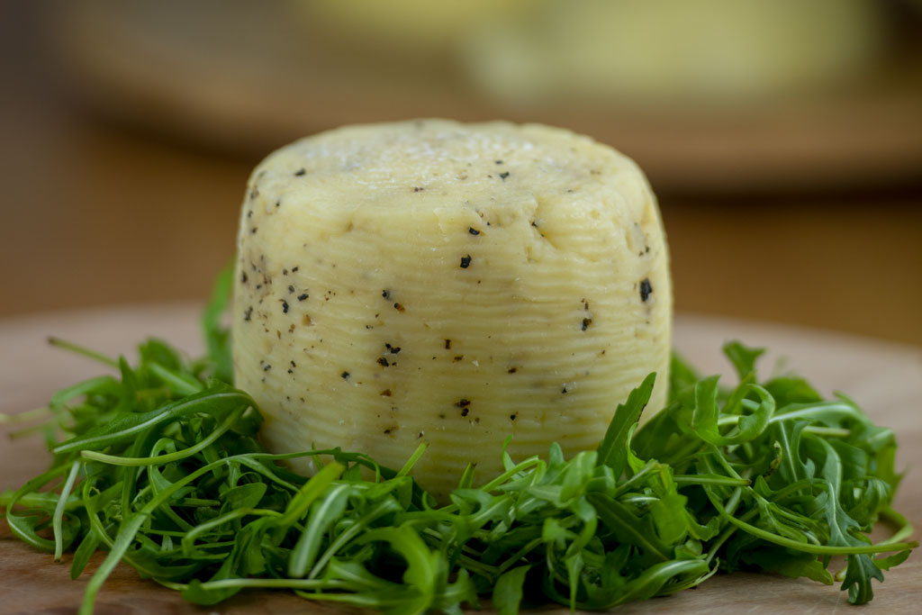 Formaggio Al Tartufo Caseificio Giffoniello